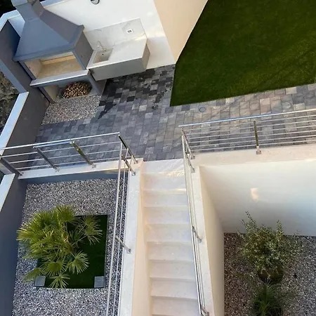 וילה Luxury Sagnia, 4 En-suite Bedrooms, Sea Views מאקרסקה