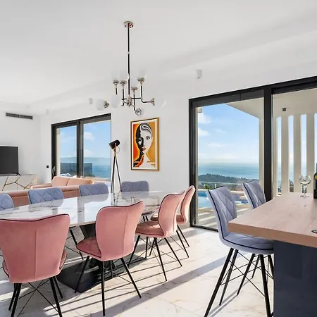 New Luxury Sagnia, 4 En-suite Bedrooms, Sea Views Villa Makarska