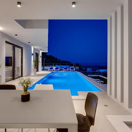 Luxury Sagnia, 4 En-suite Bedrooms, Sea Views * Makarska