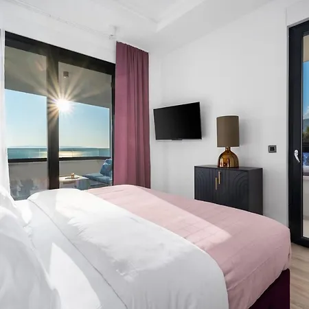 Villa Luxury Sagnia, 4 En-suite Bedrooms, Sea Views *