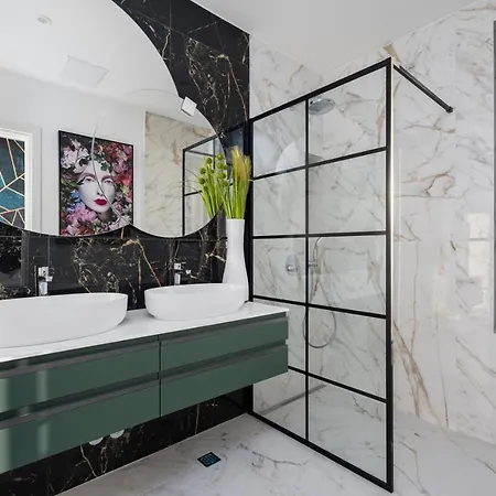 Luxury Sagnia, 4 En-suite Bedrooms, Sea Views Villa *