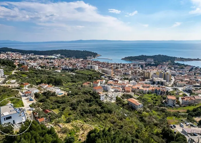 Villa Luxury Sagnia, 4 En-suite Bedrooms, Sea Views Makarska