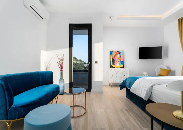 Villa Luxury Sagnia, 4 En-suite Bedrooms, Sea Views Makarska