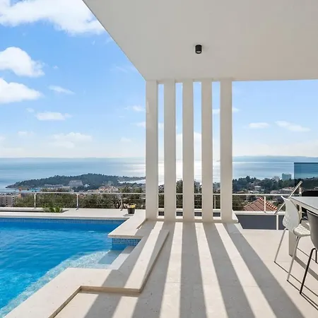 New Luxury Sagnia, 4 En-suite Bedrooms, Sea Views *