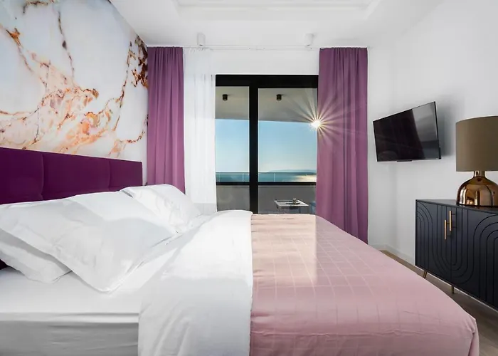 Luxury Sagnia, 4 En-suite Bedrooms, Sea Views Makarska