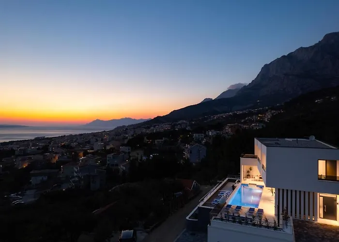 Luxury Sagnia, 4 En-suite Bedrooms, Sea Views Vila *