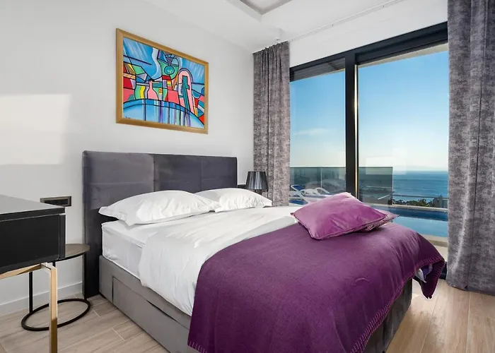 Vila Luxury Sagnia, 4 En-suite Bedrooms, Sea Views *