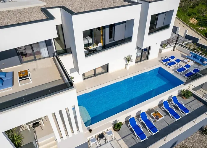 Vila Luxury Sagnia, 4 En-suite Bedrooms, Sea Views