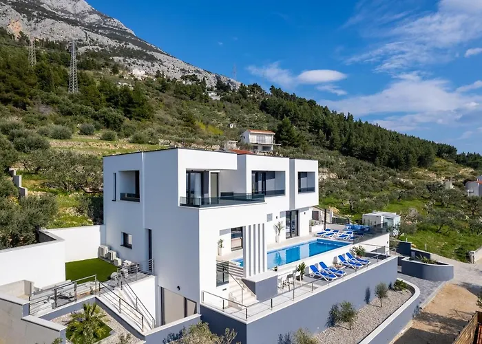 Luxury Sagnia, 4 En-suite Bedrooms, Sea Views Vila Makarska